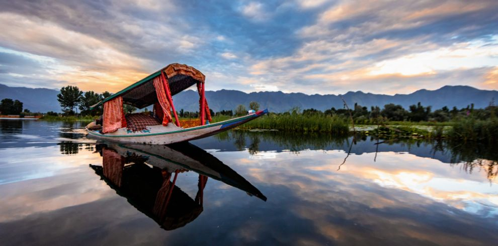 Kashmir Holiday Paradise Package 5 Nights 6 Days